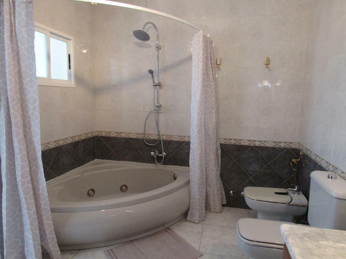 Villa La Casa De Burgui à Burguillos de Toledo Extérieur photo